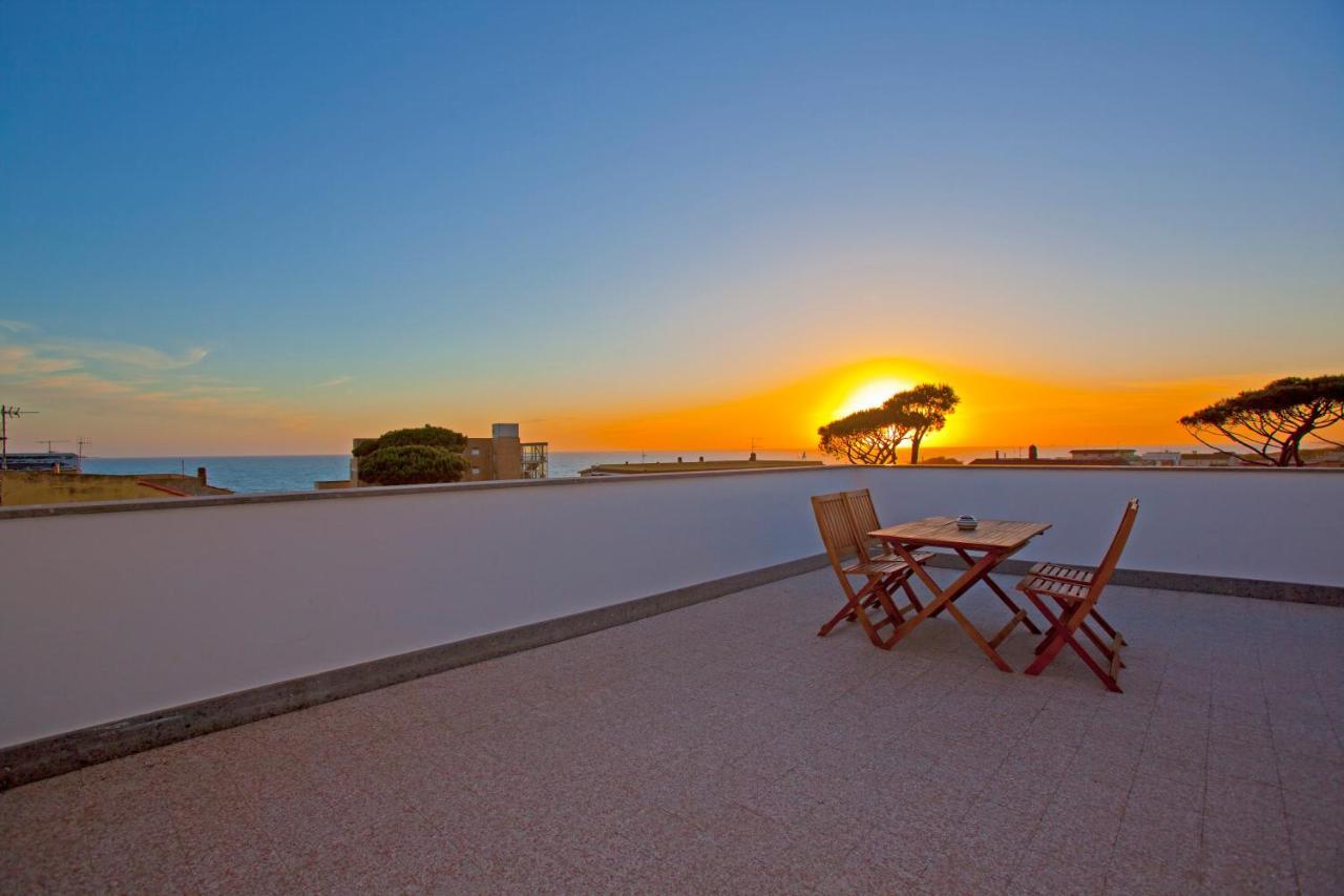 Surf And Windsurfer House Anzio Apartment Exterior photo