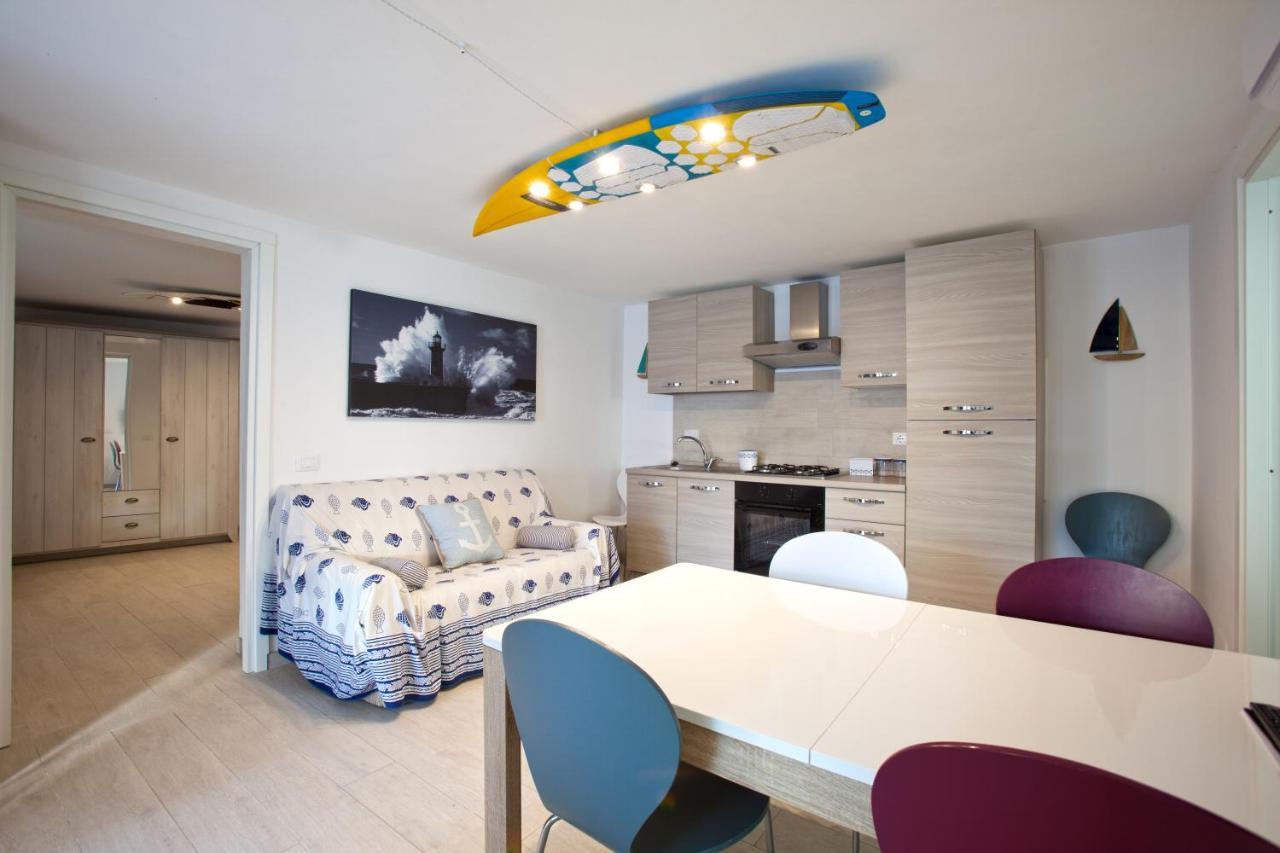 Surf And Windsurfer House Anzio Apartment Exterior photo